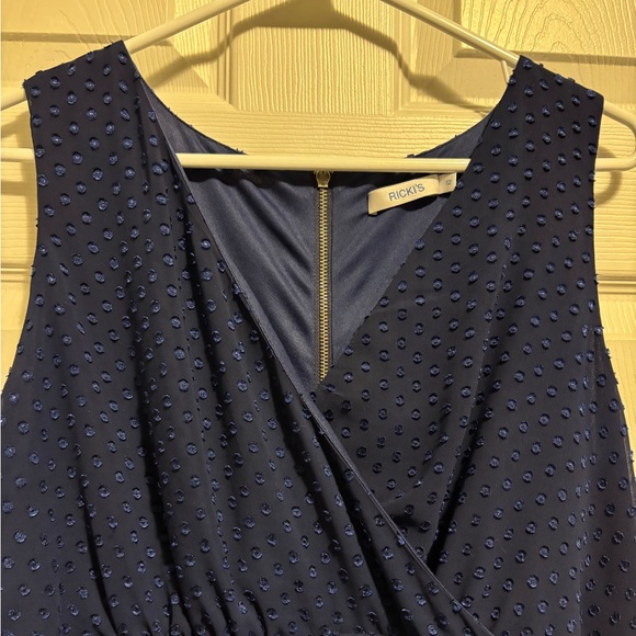 🎉Host Pick🎉 Ricki’s - Cocktail Dress w/ attached tie - Picture 4 of 7